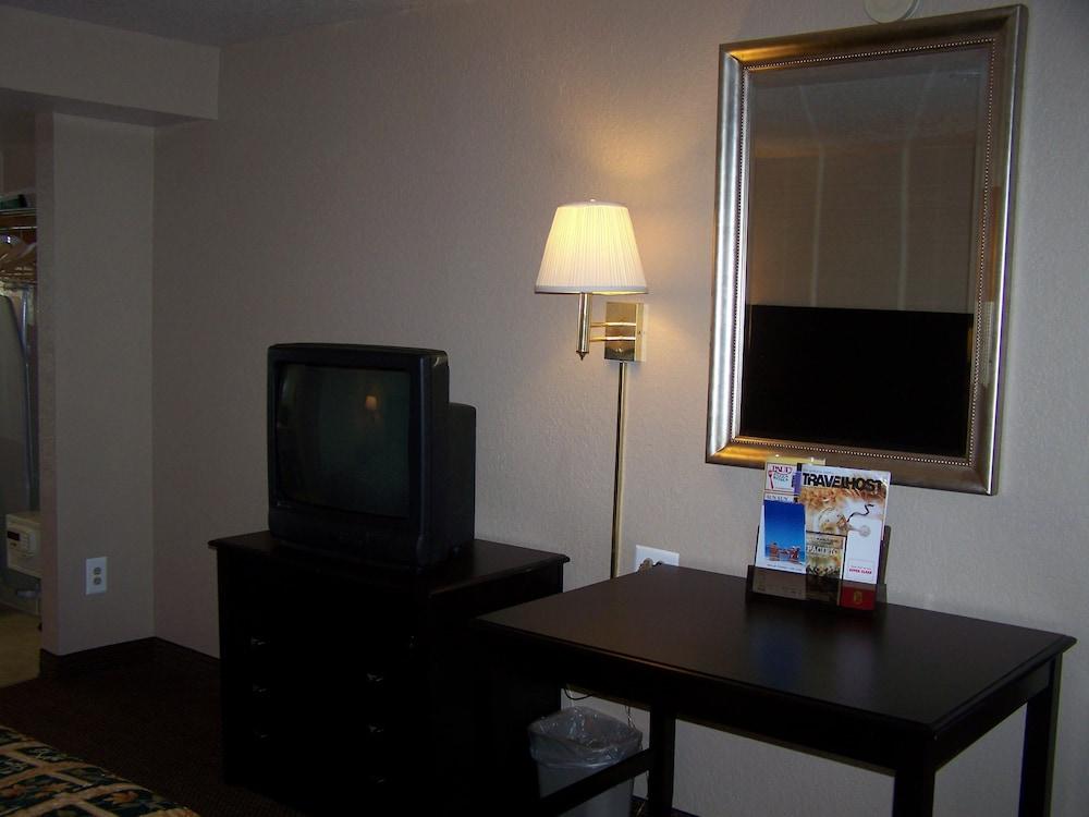 Super 8 By Wyndham San Antonio Pearl District Downtown Motel Exterior foto