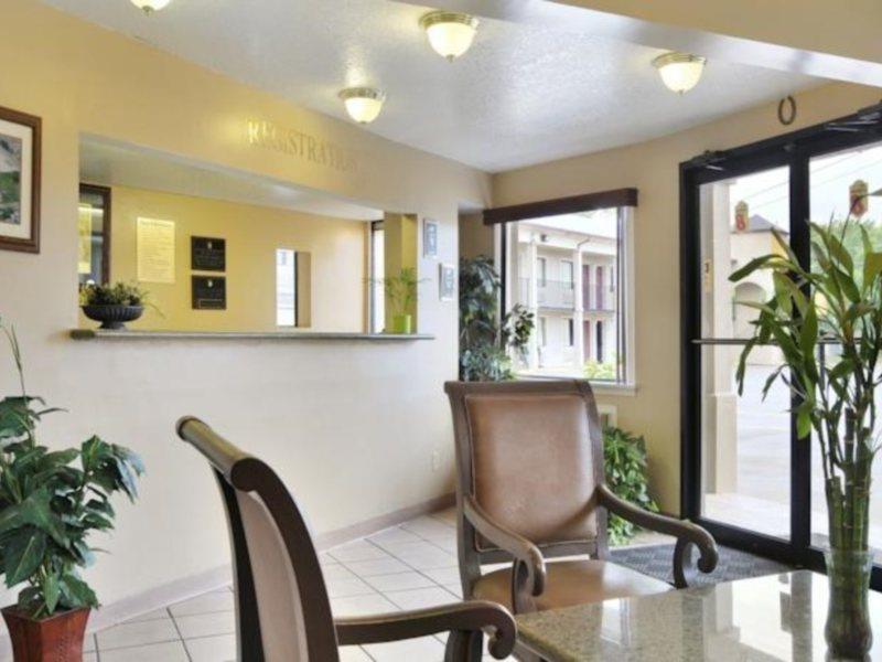 Super 8 By Wyndham San Antonio Pearl District Downtown Motel Exterior foto