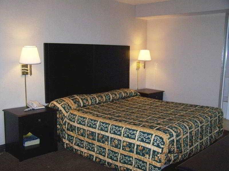 Super 8 By Wyndham San Antonio Pearl District Downtown Motel Exterior foto