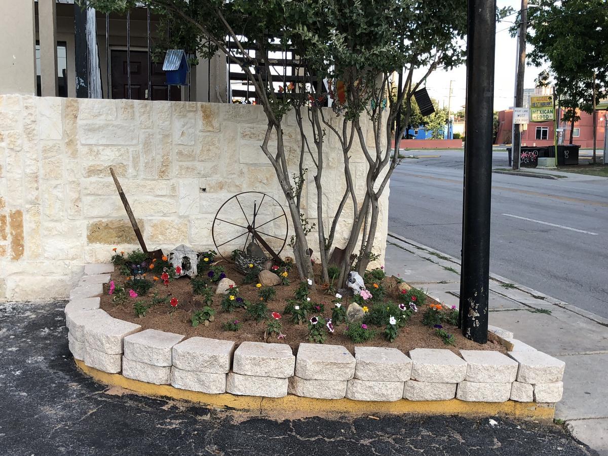 Super 8 By Wyndham San Antonio Pearl District Downtown Motel Exterior foto